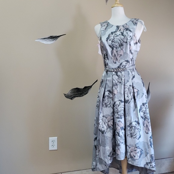 Eliza J Belted Jewled Ballgown - Picture 2 of 8